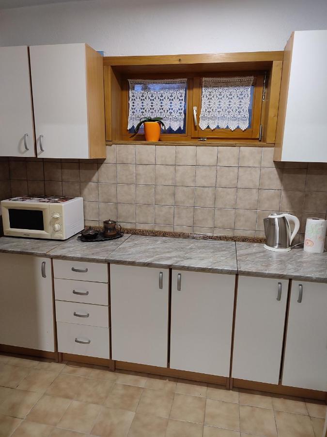 Apartman Adna Kulen Vakuf Exteriér fotografie